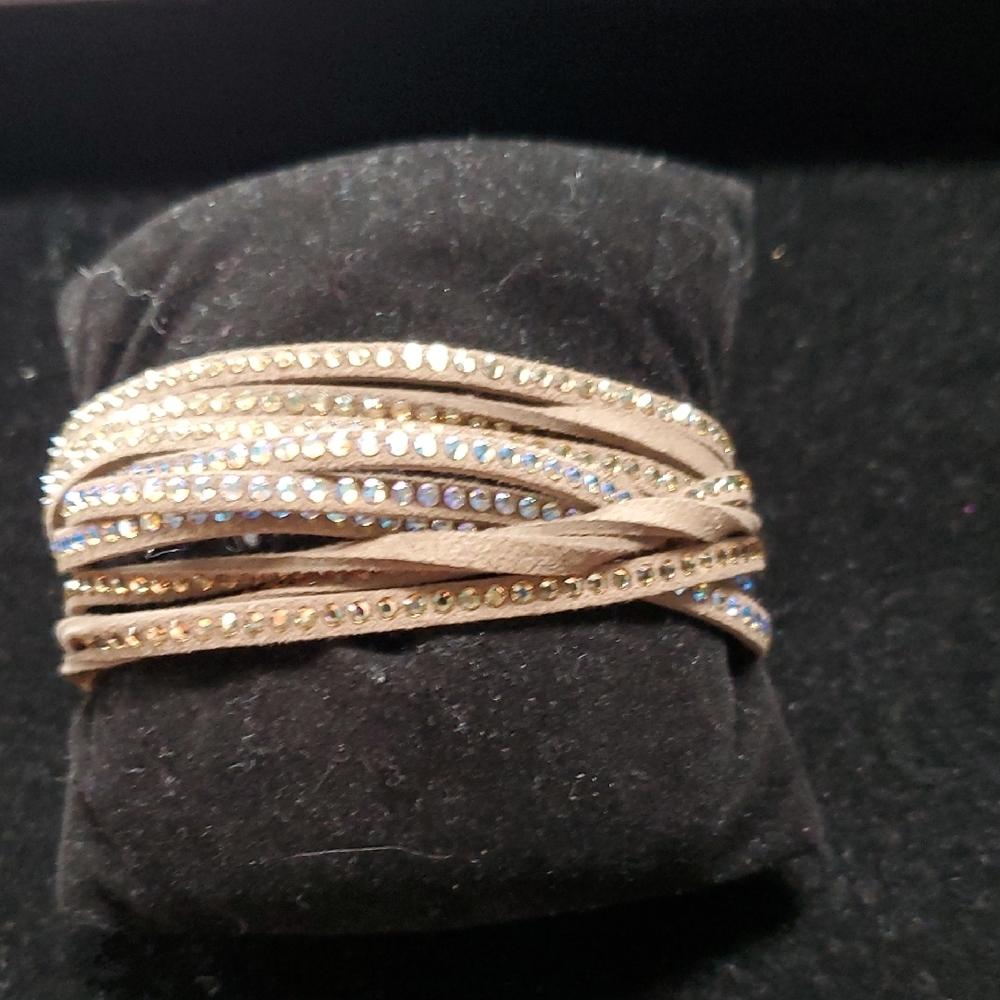 Touchstone Tan Suede Wrap Bracelet Aurora Borealis CrystaL REASONABLE OFFER ACC! - Picture 2 of 2
